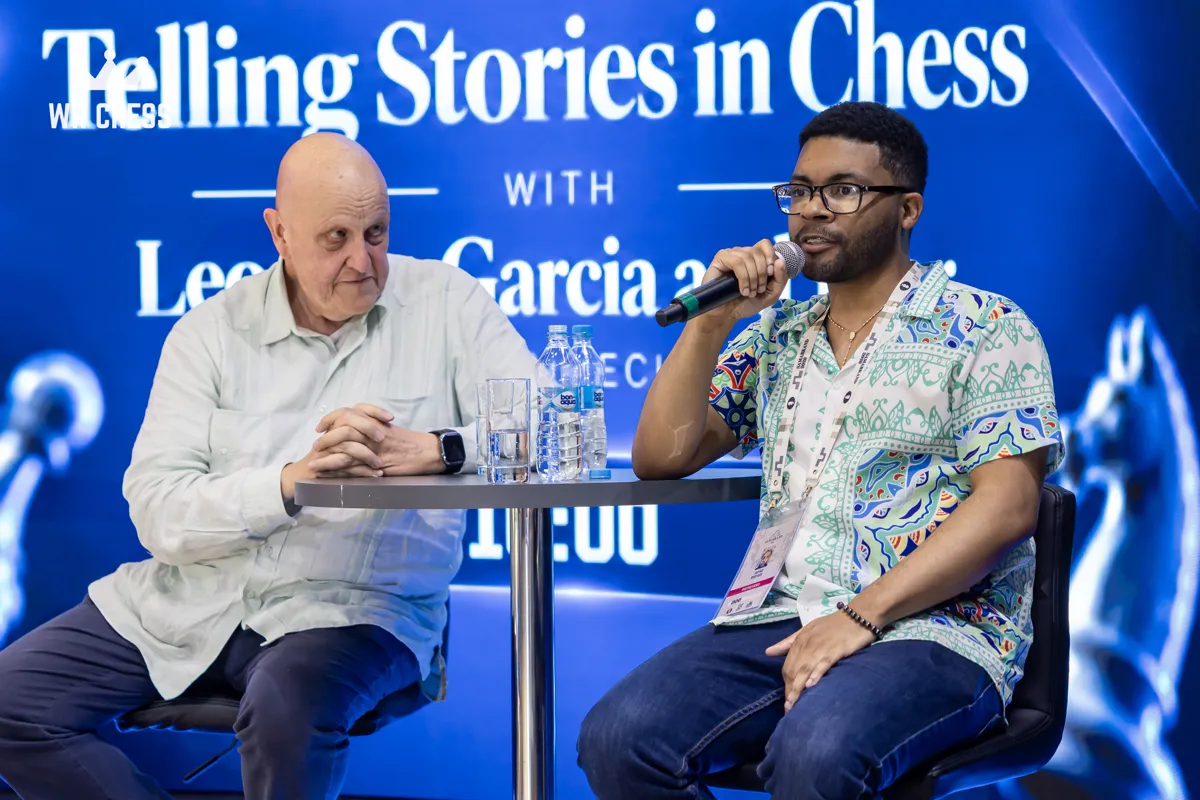 Talk on the WR Chess stage